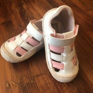 UGG Santore Sandal, 5, EUC